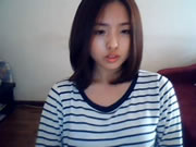 Cô gái Hàn Quốc dễ thương trên webcam